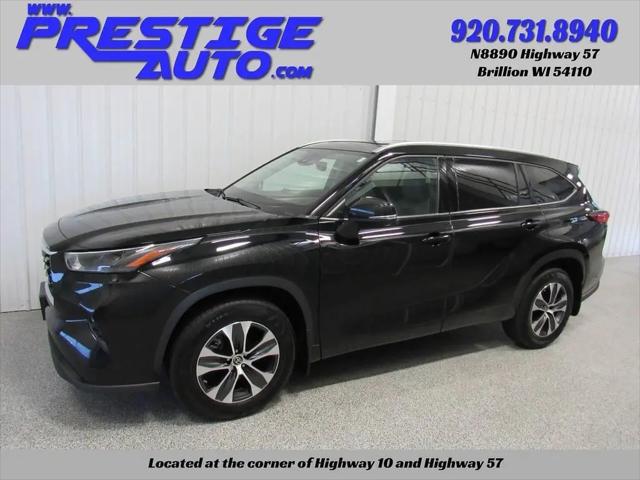 2022 Toyota Highlander XLE for sale in Brillion, WI