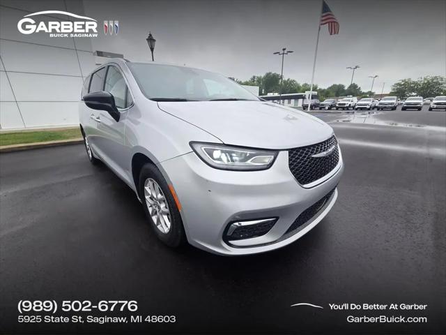 2024 Chrysler Pacifica Touring L for sale in Saginaw, MI