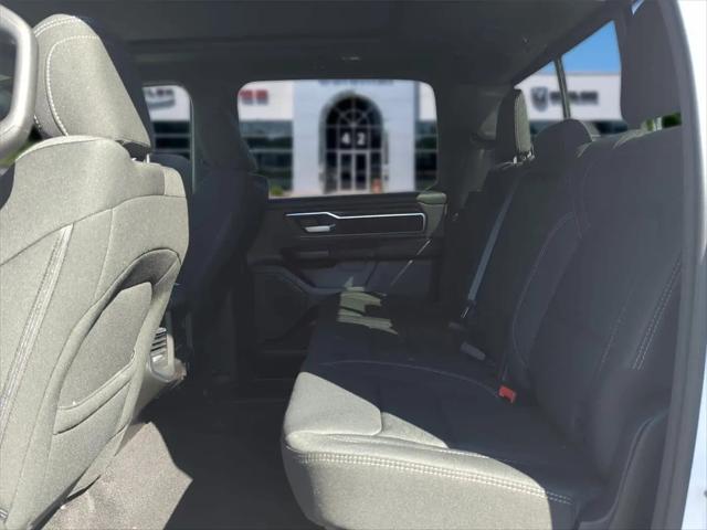 2026 Ram 1500 Big Horn Crew Cab 4x4 64 Box