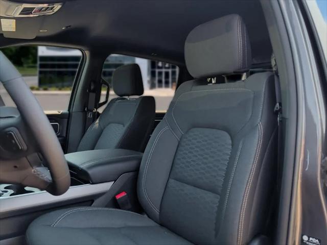 2026 Ram 1500 Big Horn Crew Cab 4x4 64 Box