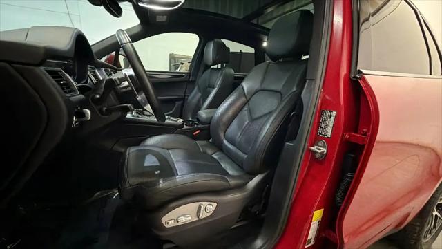 2018 Porsche Macan S