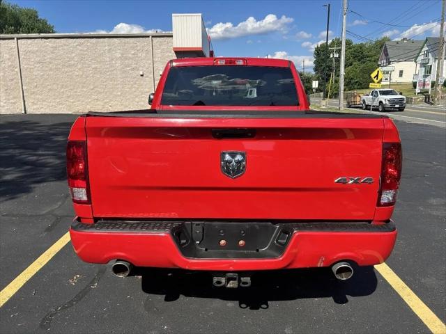2017 Ram 1500 Express Quad Cab 4x4 6'4" Box