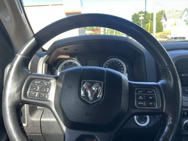 2017 Ram 1500 Express Quad Cab 4x4 6'4" Box