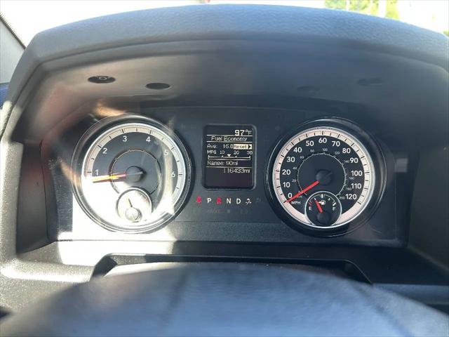 2017 Ram 1500 Express Quad Cab 4x4 6'4" Box
