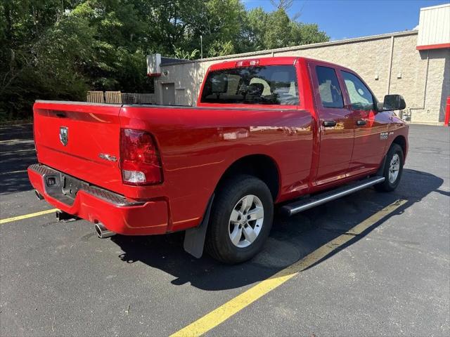 2017 Ram 1500 Express Quad Cab 4x4 6'4" Box