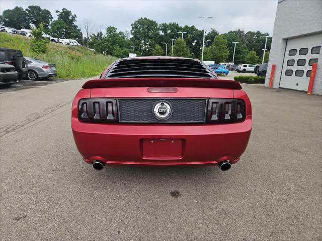 2005 Ford Mustang GT Deluxe 2005 Ford Mustang GT Deluxe