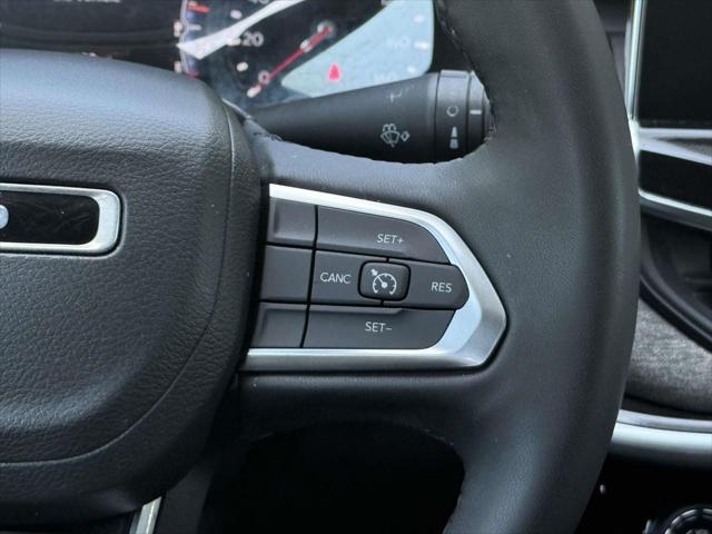 2023 Jeep Compass Latitude Lux FWD
