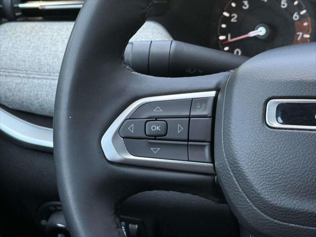 2023 Jeep Compass Latitude Lux FWD