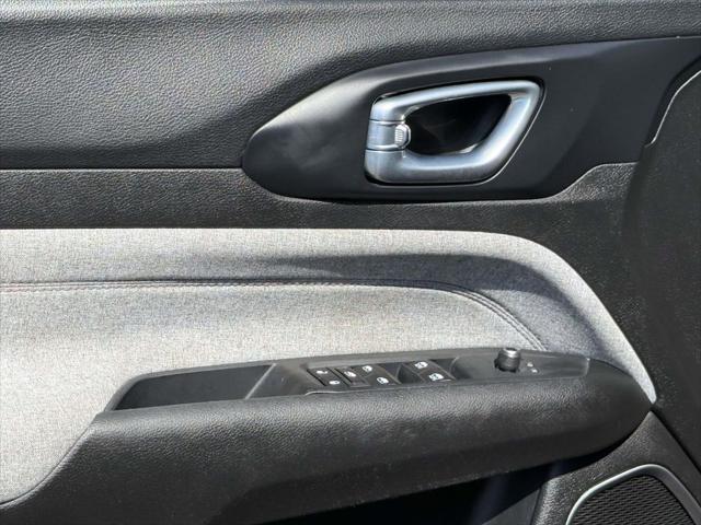 2023 Jeep Compass Latitude Lux FWD