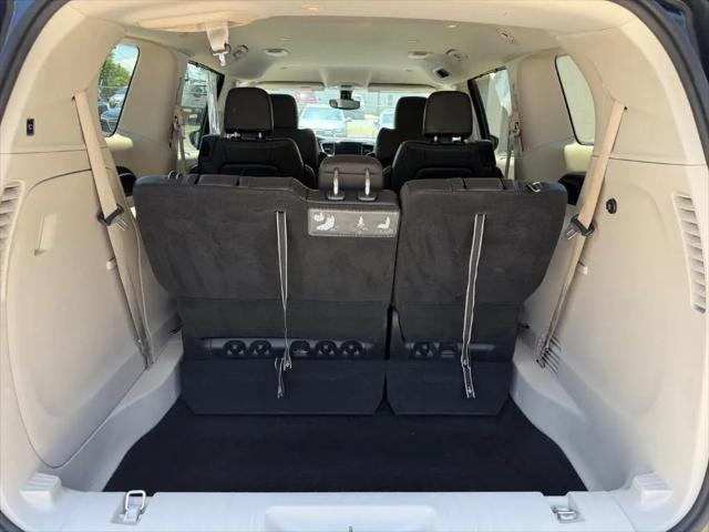 2017 Chrysler Pacifica Touring-L