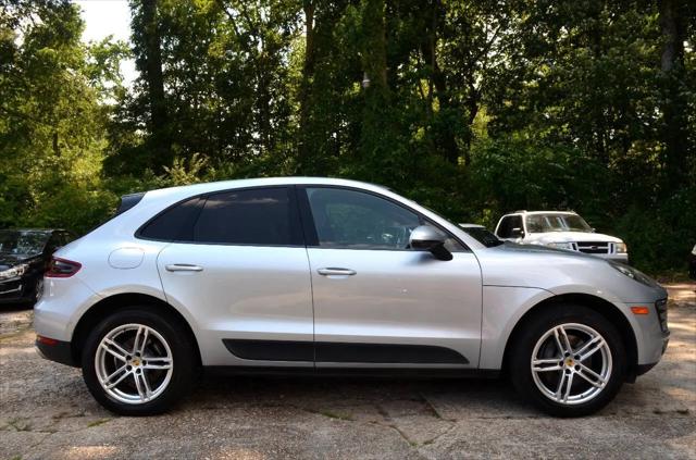 2017 Porsche Macan Macan