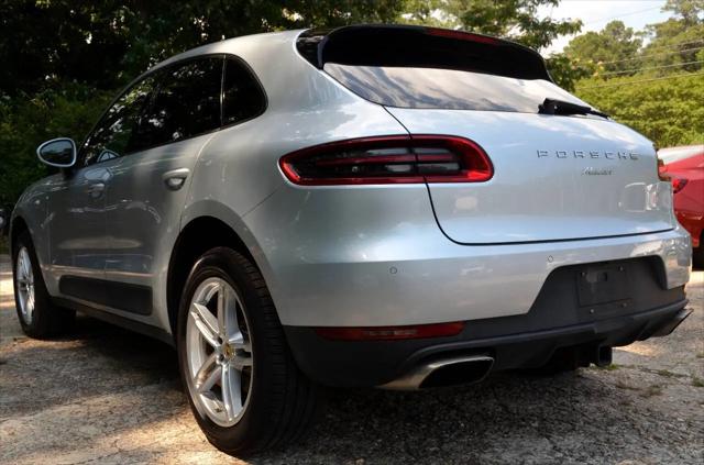2017 Porsche Macan Macan