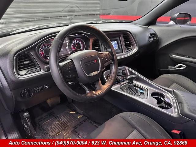 2015 Dodge Challenger SXT