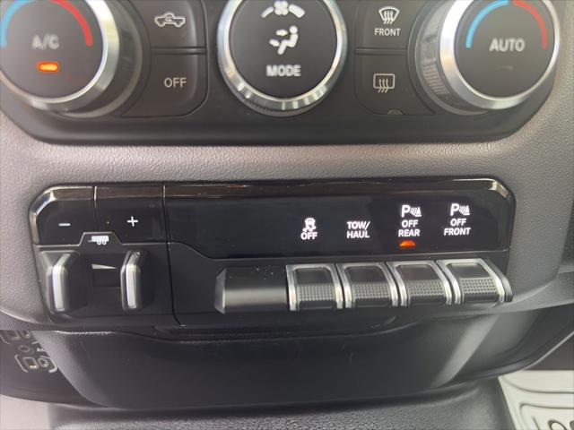 2019 Ram 1500 Big Horn/Lone Star Crew Cab 4x4 5'7" Box