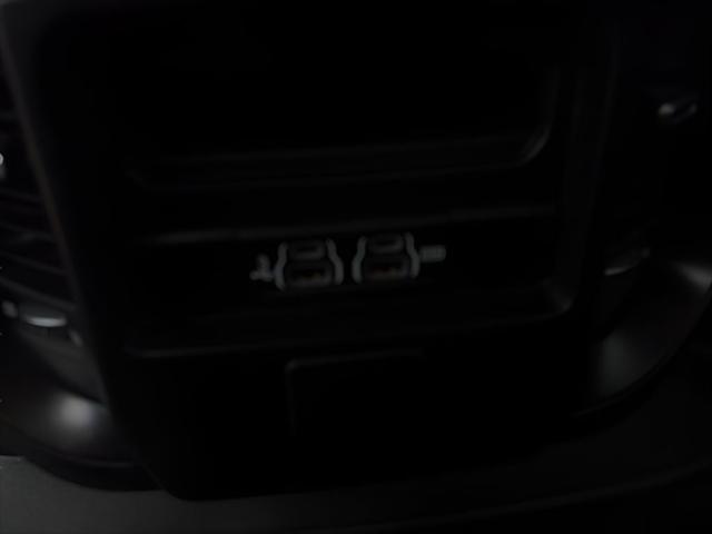 2019 Ram 1500 Big Horn/Lone Star Crew Cab 4x4 5'7" Box
