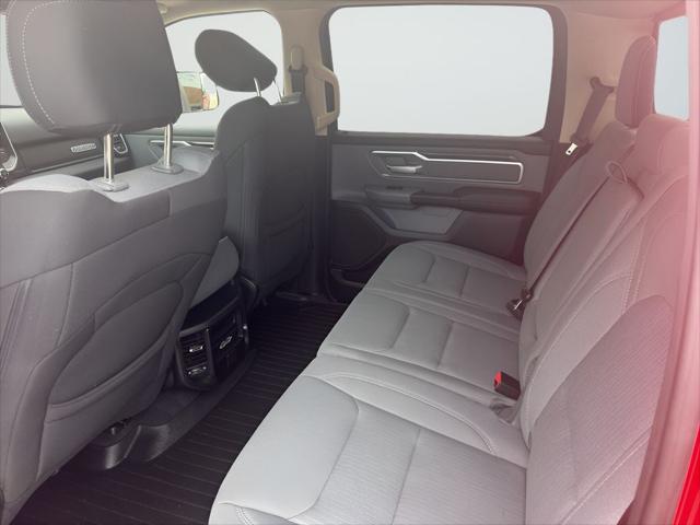 2019 Ram 1500 Big Horn/Lone Star Crew Cab 4x4 5'7" Box