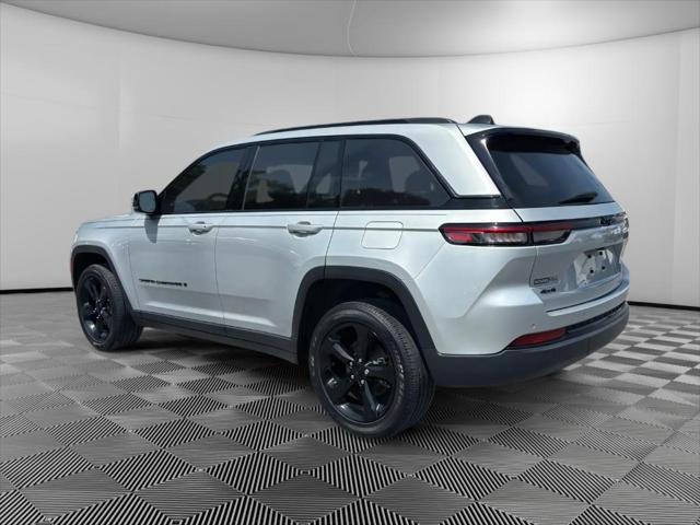 2023 Jeep Grand Cherokee Altitude 4x4 2023 Jeep Grand Cherokee Altitude 4x4