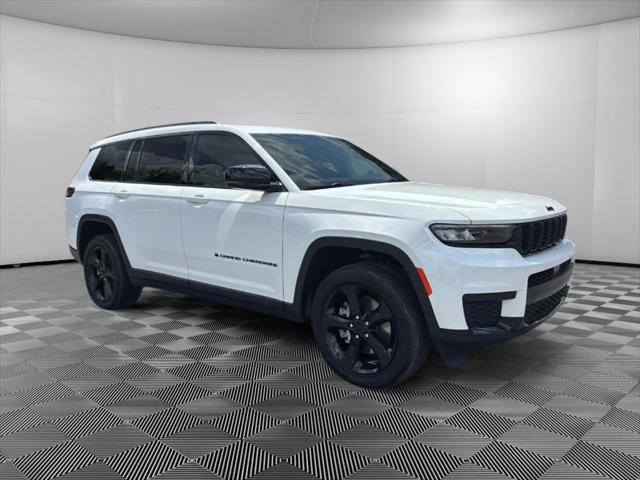 2023 Jeep Grand Cherokee L Altitude 4x4 2023 Jeep Grand Cherokee L Altitude 4x4