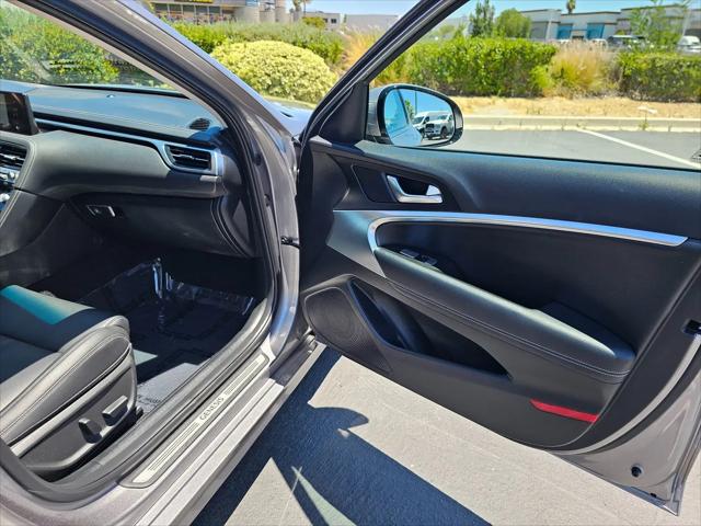 2025 Genesis G70 2.5T RWD