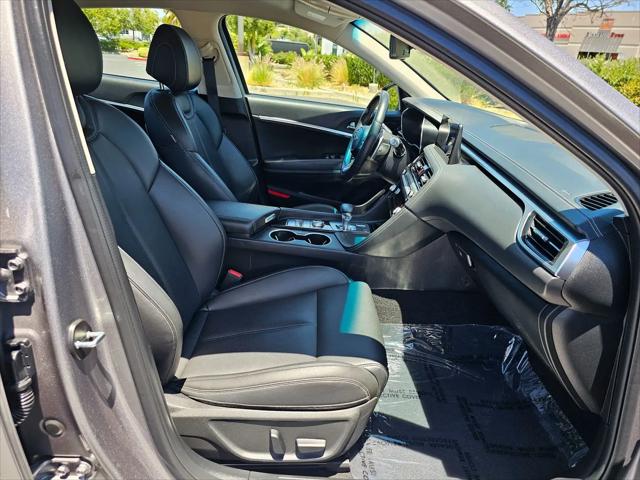 2025 Genesis G70 2.5T RWD