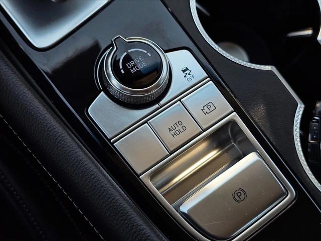 2025 Genesis G70 2.5T RWD