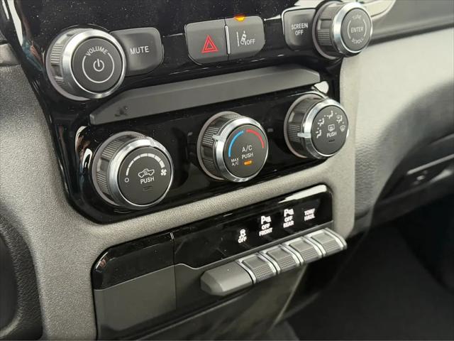 2026 Ram 1500 Express Crew Cab 4x4 57 Box