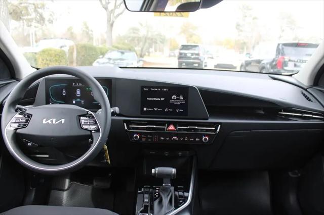 2026 Kia Niro LX