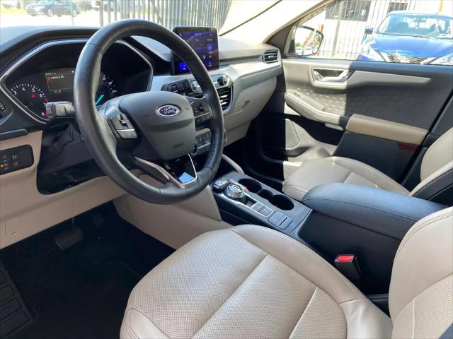 2020 Ford Escape SEL