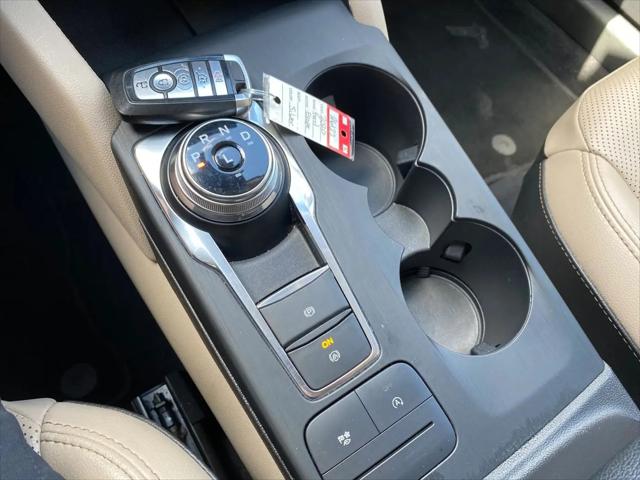 2020 Ford Escape SEL