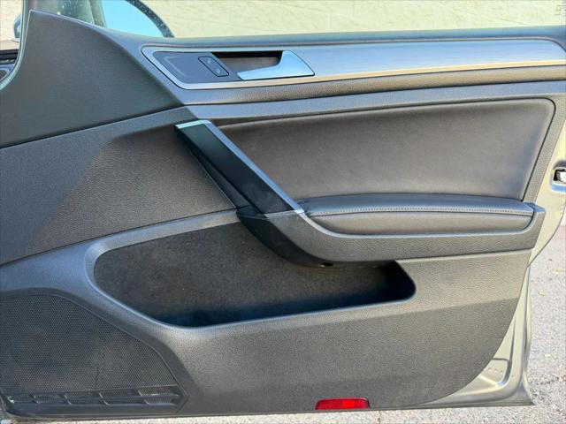 2015 Volkswagen Golf TDI SE 4-Door
