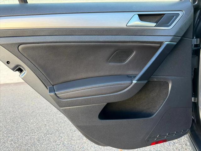 2015 Volkswagen Golf TDI SE 4-Door