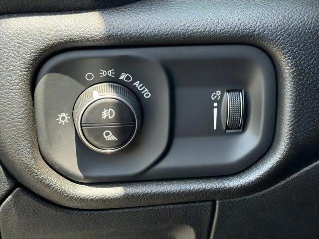 2026 Ram 1500 Warlock Crew Cab 4x4 57 Box