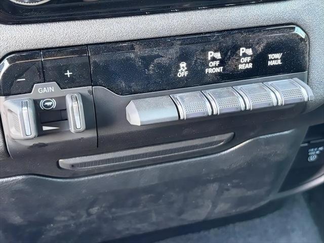 2026 Ram 1500 Warlock Crew Cab 4x4 57 Box