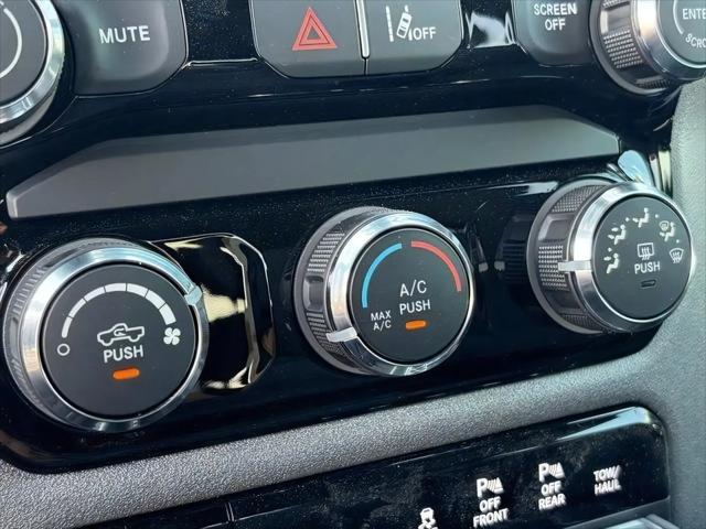 2026 Ram 1500 Warlock Crew Cab 4x4 57 Box