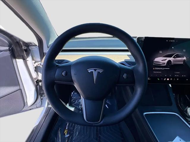 2022 Tesla Model 3 Rear-Wheel Drive