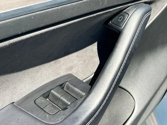 2022 Tesla Model 3 Rear-Wheel Drive