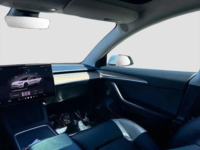 2022 Tesla Model 3 Rear-Wheel Drive