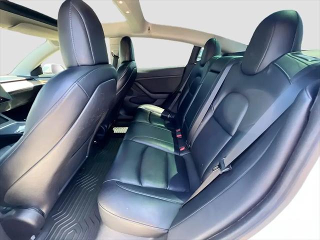 2022 Tesla Model 3 Rear-Wheel Drive