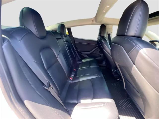2022 Tesla Model 3 Rear-Wheel Drive
