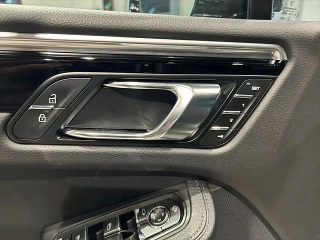 2023 Porsche Macan S