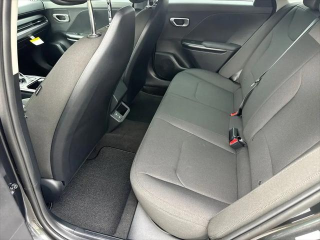 2026 Kia K4 LXS