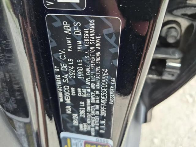 2025 Kia K4 LXS