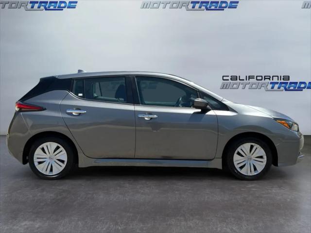 2025 Nissan LEAF S