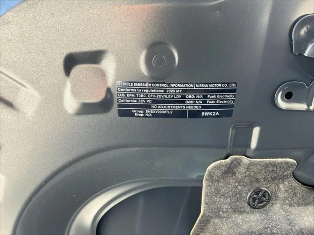 2025 Nissan LEAF S