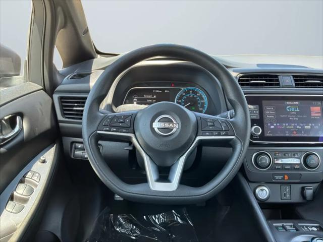 2025 Nissan LEAF S
