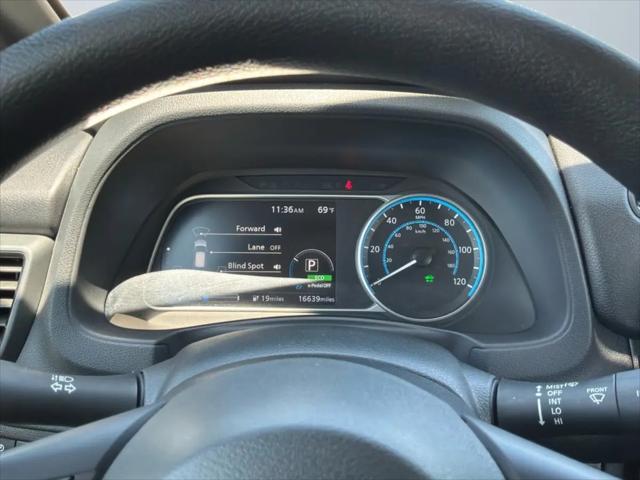 2025 Nissan LEAF S