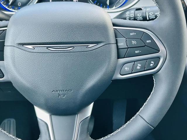2027 Chrysler Pacifica LX