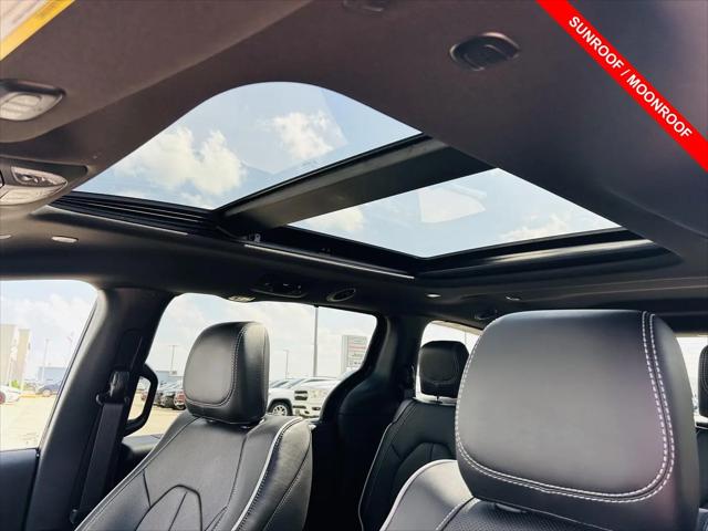 2027 Chrysler Pacifica Limited