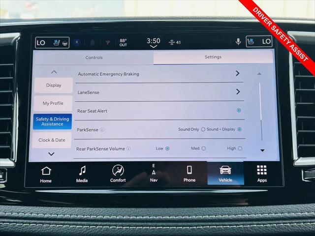 2027 Chrysler Pacifica Limited