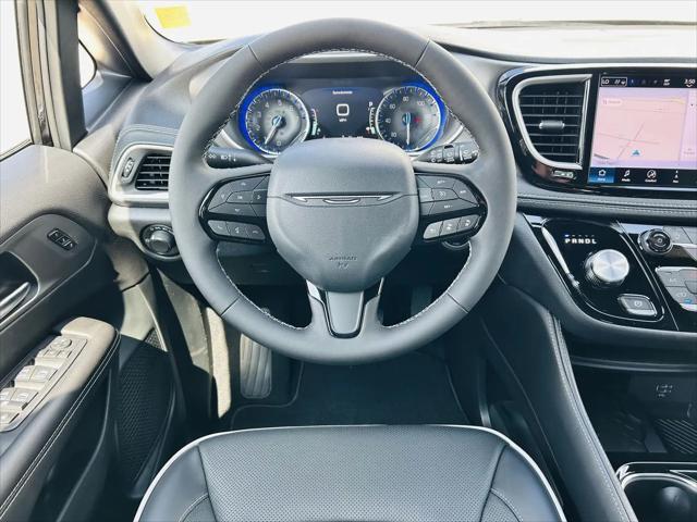 2027 Chrysler Pacifica Limited